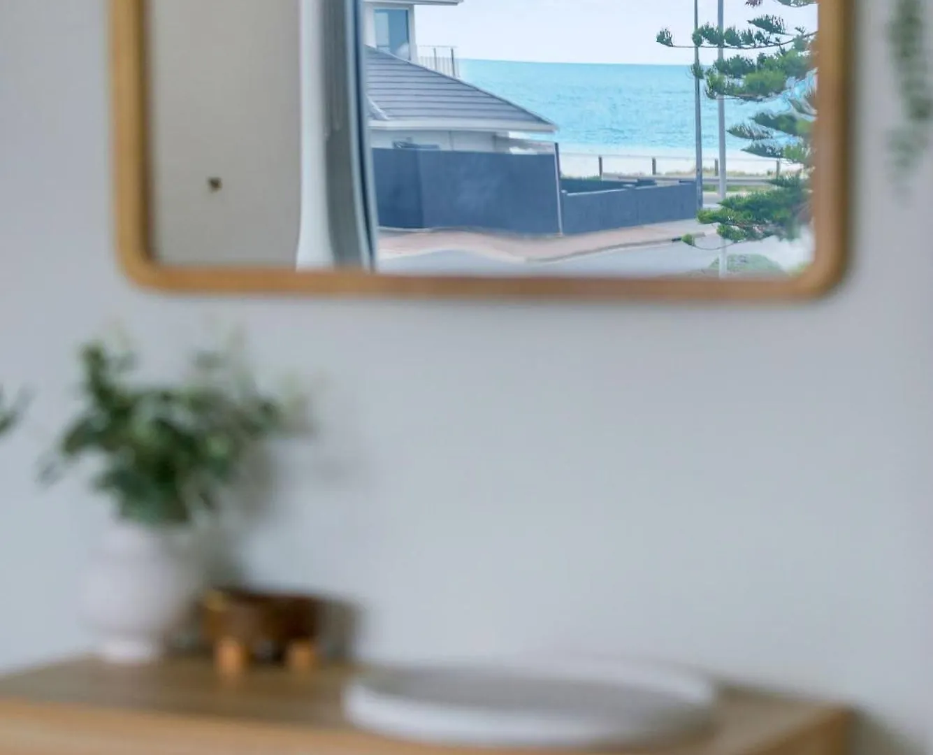 A Beachfront Surprise Of Bliss Henley Beach South Apartment