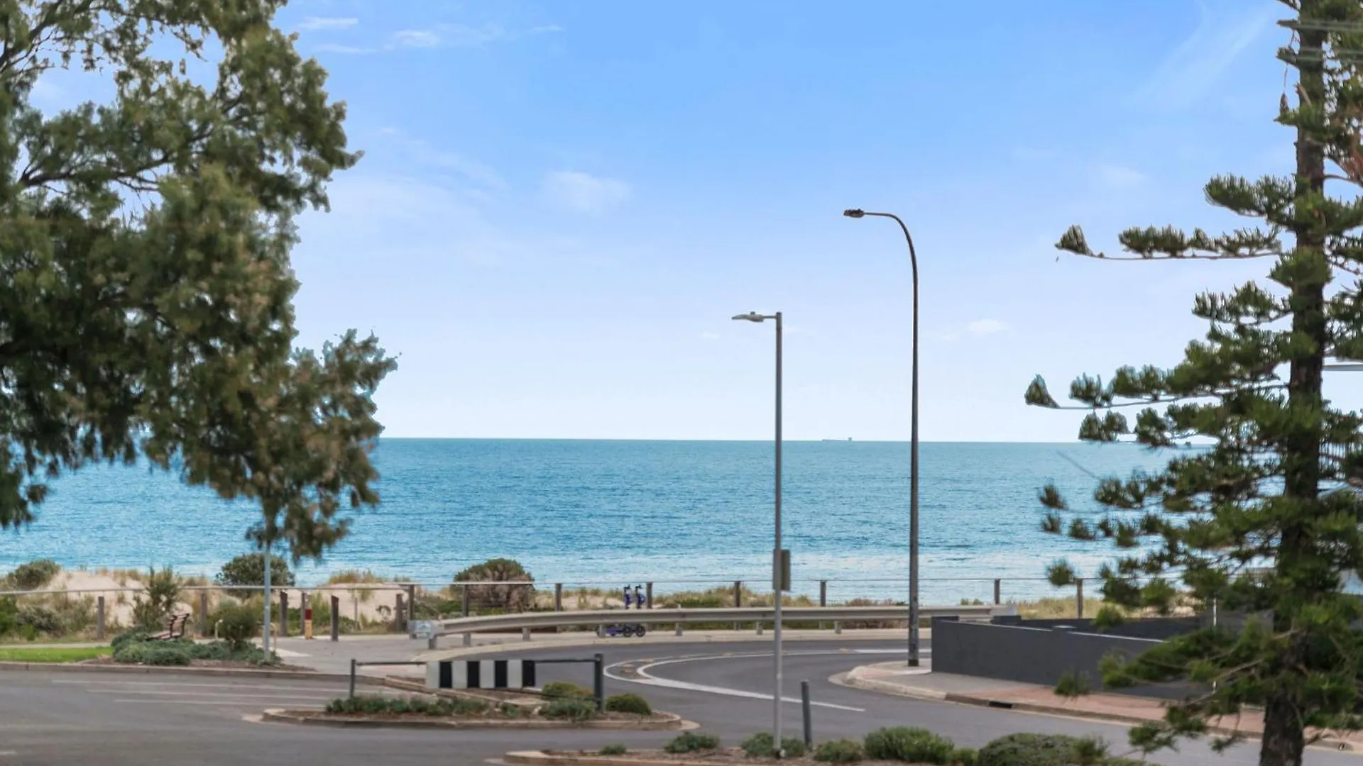 A Beachfront Surprise Of Bliss Henley Beach South